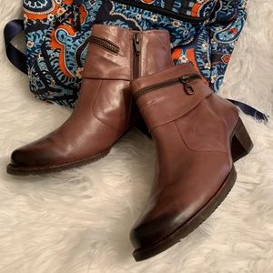 Elite Walking cradles Cayley brown Booties SZ 7.5N